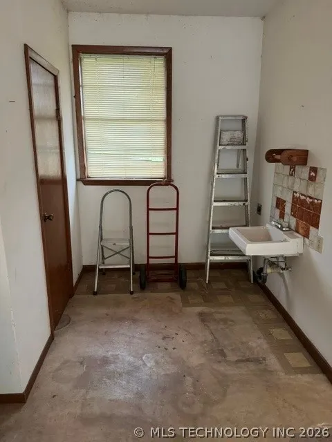 1311 Twin Lakes Madill, OK 73446