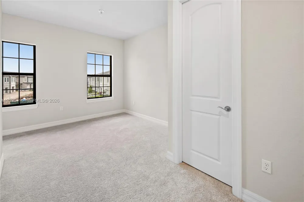 4488 E Appleton Cir E Oakland Park, FL 33309