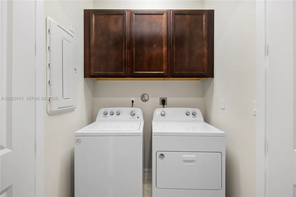 4488 E Appleton Cir E Oakland Park, FL 33309