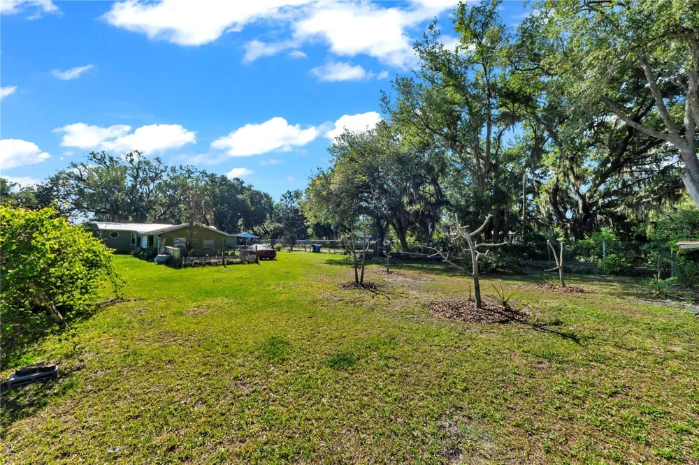 13610 ACKER ROAD Dover, FL 33527