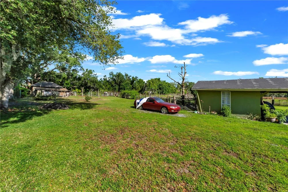 13610 ACKER ROAD Dover, FL 33527