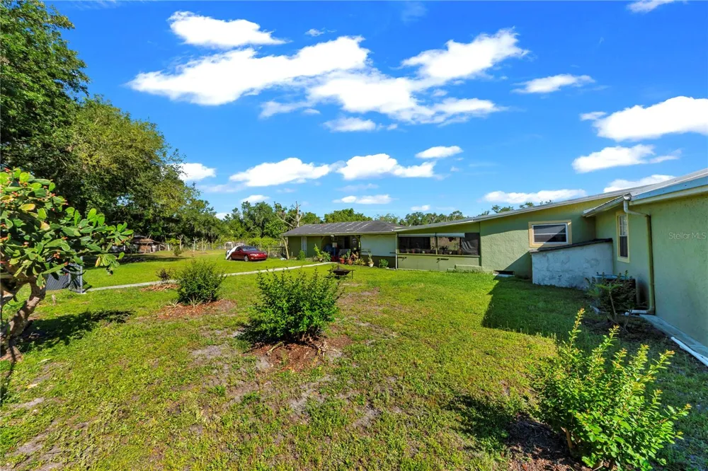13610 ACKER ROAD Dover, FL 33527