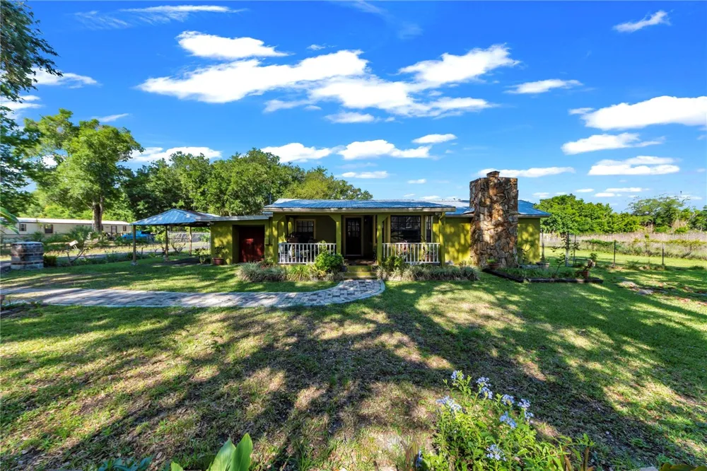 13610 ACKER ROAD Dover, FL 33527