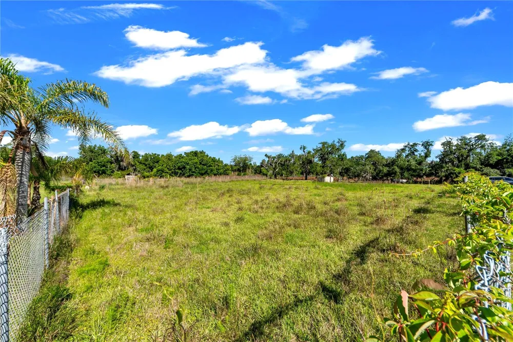 13610 ACKER ROAD Dover, FL 33527