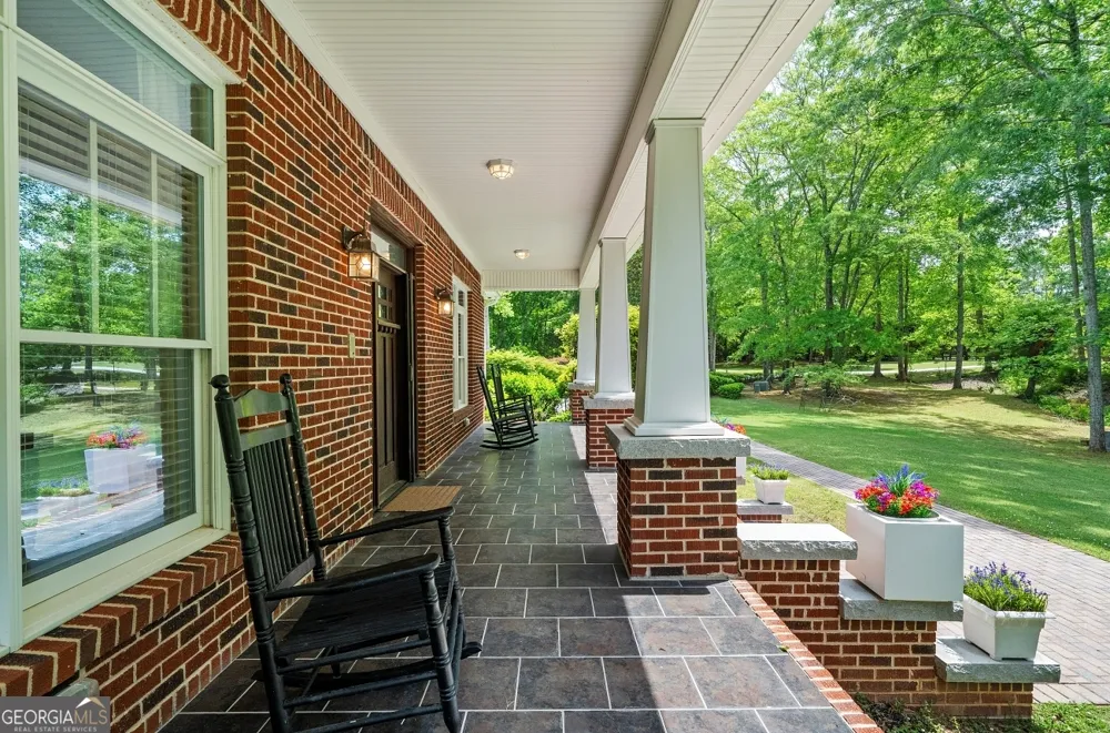 11905 Hutcheson Ferry RD Chattahoochee Hills, GA 30268