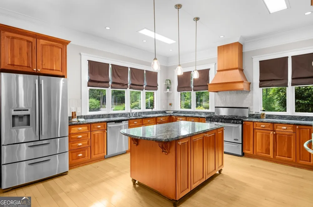 11905 Hutcheson Ferry RD Chattahoochee Hills, GA 30268