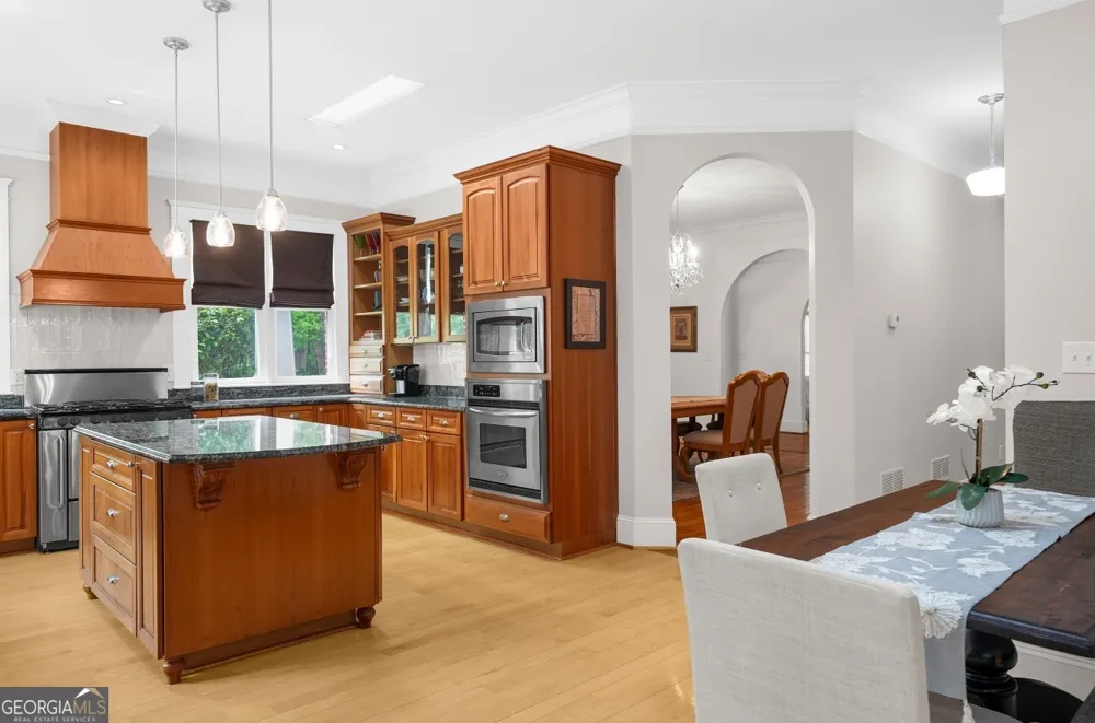 11905 Hutcheson Ferry RD Chattahoochee Hills, GA 30268