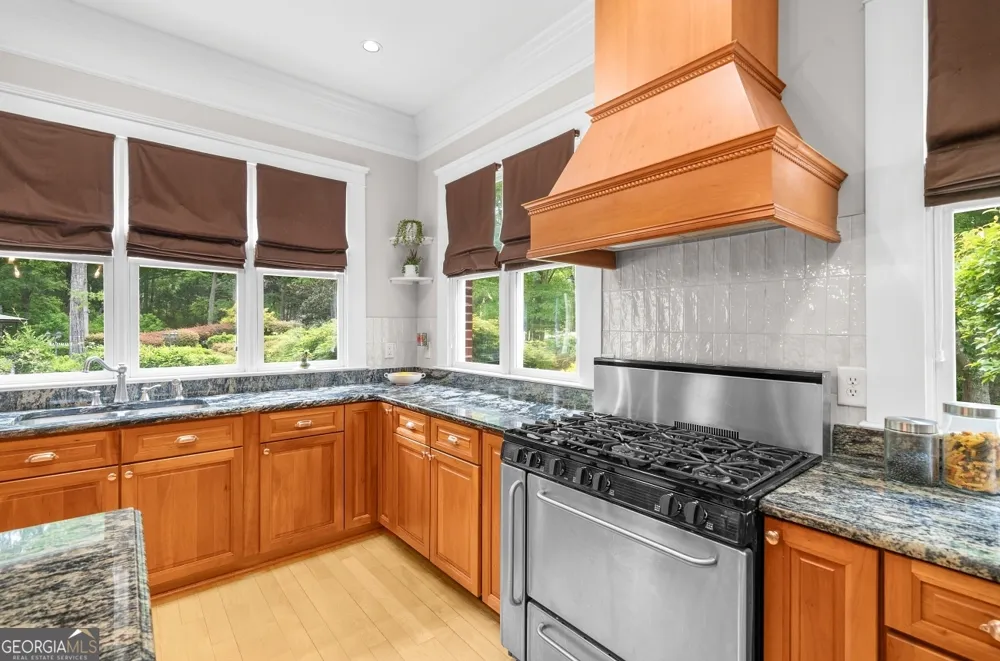 11905 Hutcheson Ferry RD Chattahoochee Hills, GA 30268