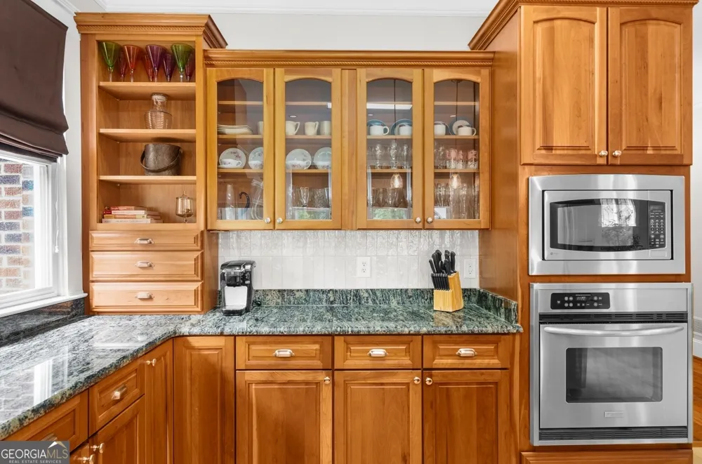 11905 Hutcheson Ferry RD Chattahoochee Hills, GA 30268