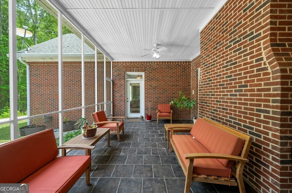 11905 Hutcheson Ferry RD Chattahoochee Hills, GA 30268