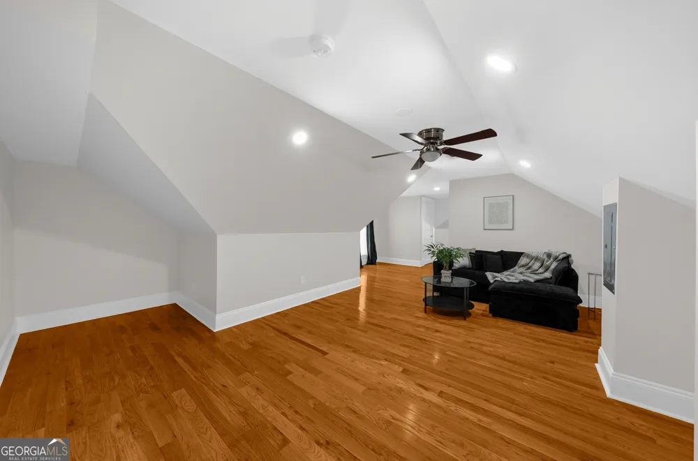 11905 Hutcheson Ferry RD Chattahoochee Hills, GA 30268