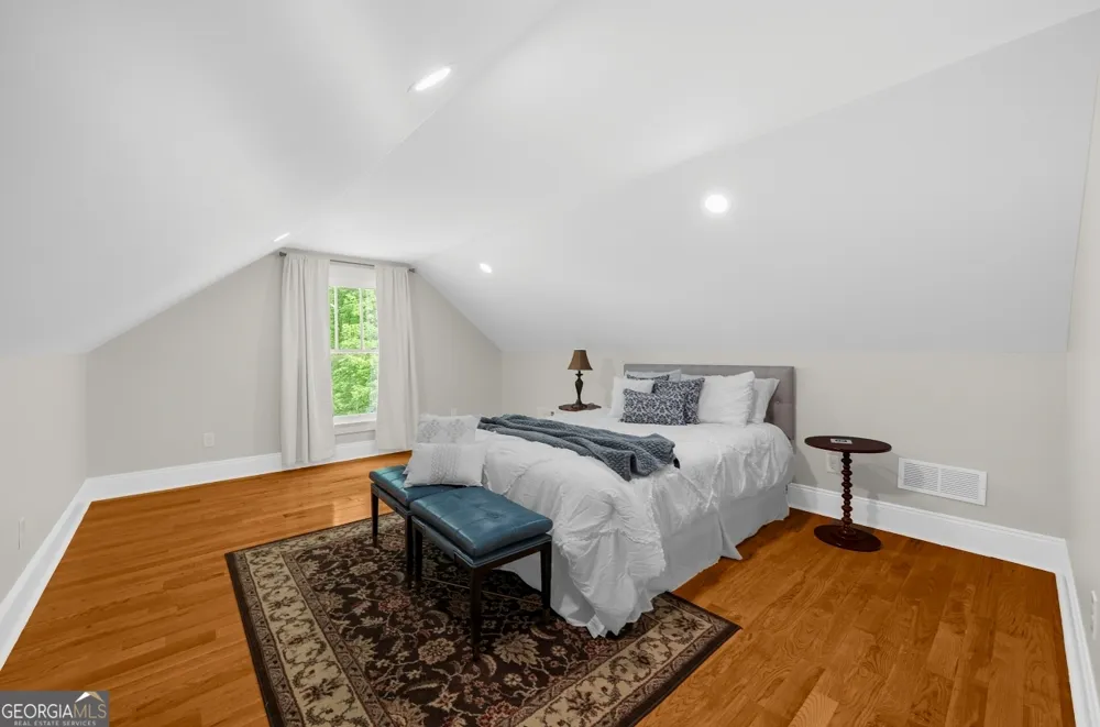 11905 Hutcheson Ferry RD Chattahoochee Hills, GA 30268