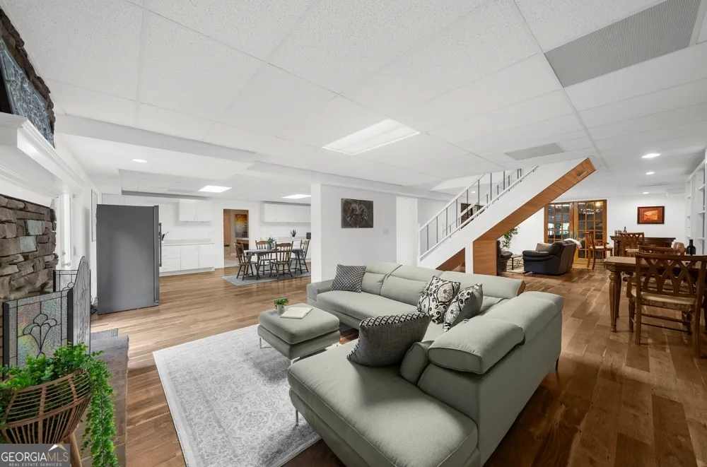 11905 Hutcheson Ferry RD Chattahoochee Hills, GA 30268