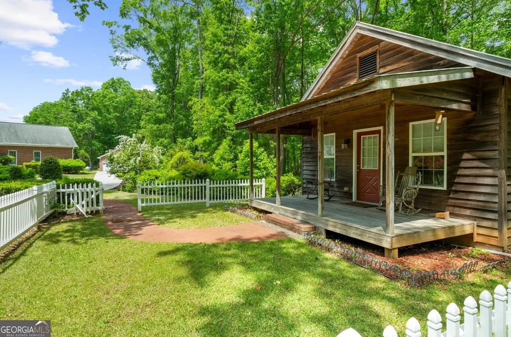 11905 Hutcheson Ferry RD Chattahoochee Hills, GA 30268