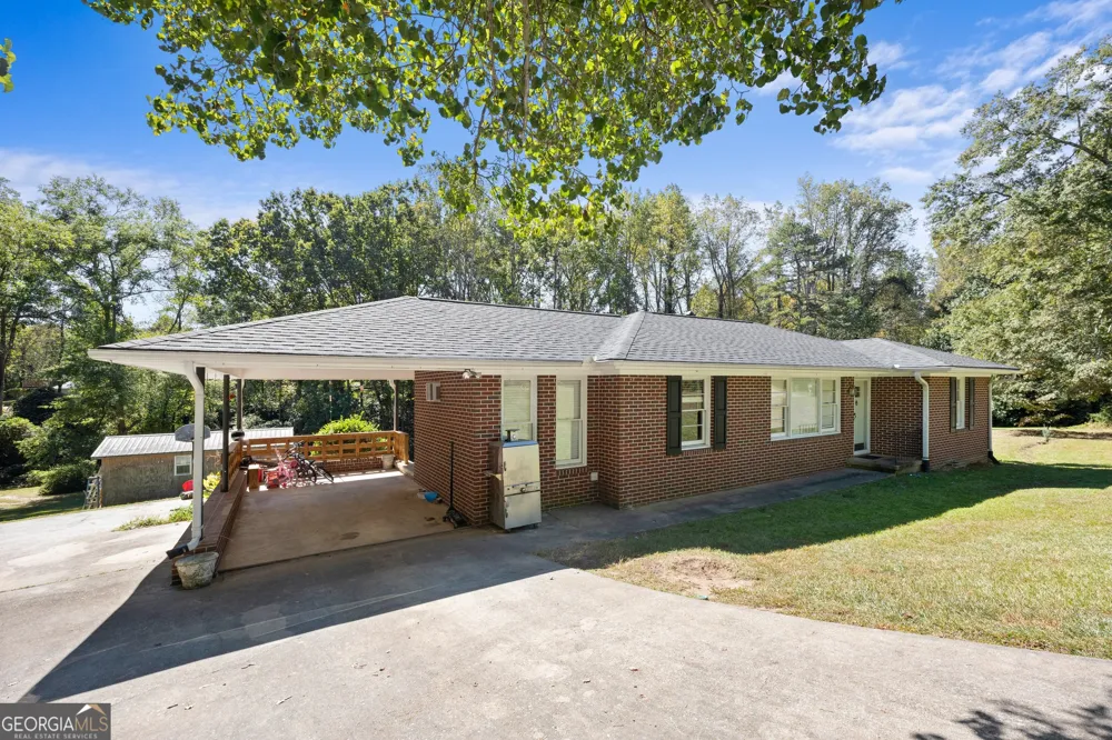 148 Moreland AVE Toccoa, GA 30577