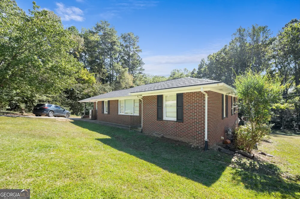 148 Moreland AVE Toccoa, GA 30577
