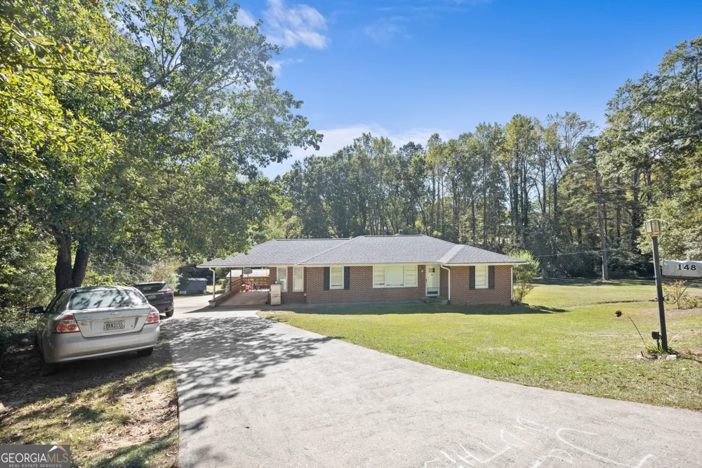 148 Moreland AVE Toccoa, GA 30577