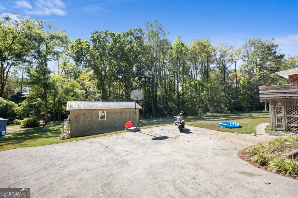 148 Moreland AVE Toccoa, GA 30577