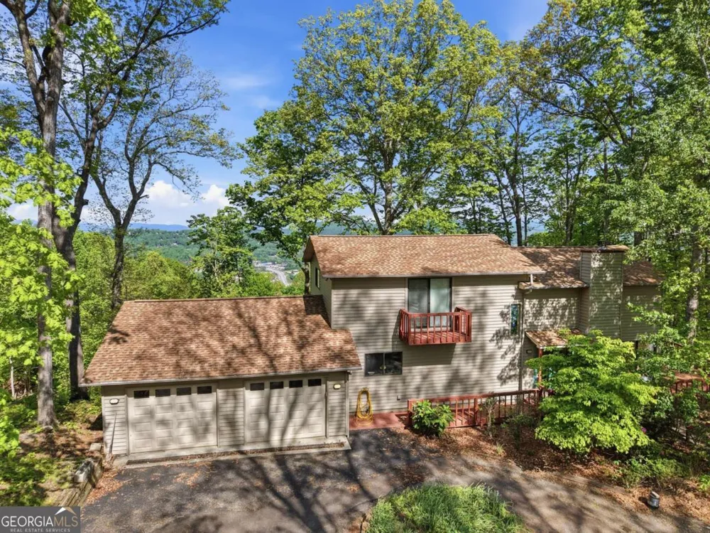 860 Frog Pond RD Hiawassee, GA 30546