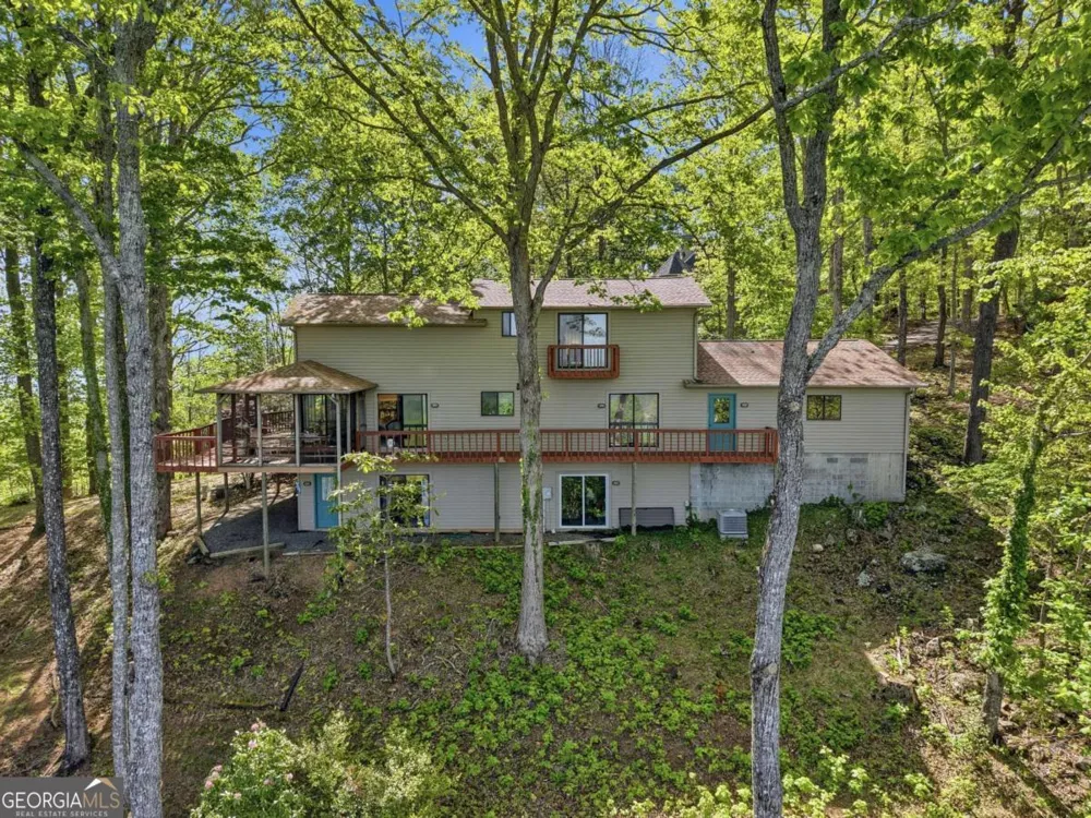 860 Frog Pond RD Hiawassee, GA 30546