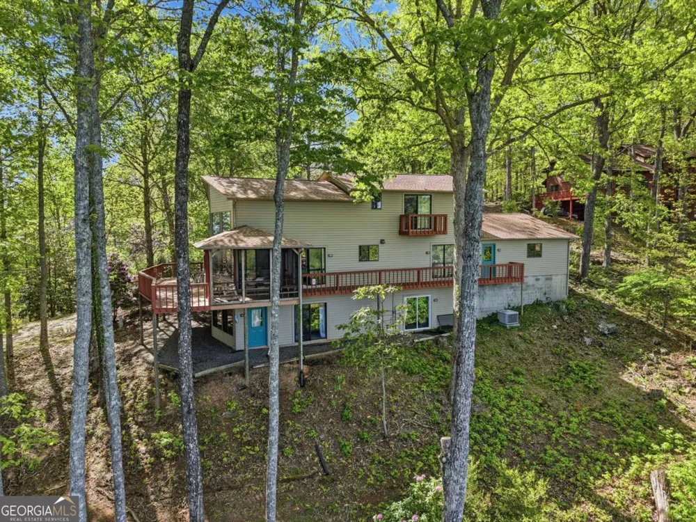 860 Frog Pond RD Hiawassee, GA 30546