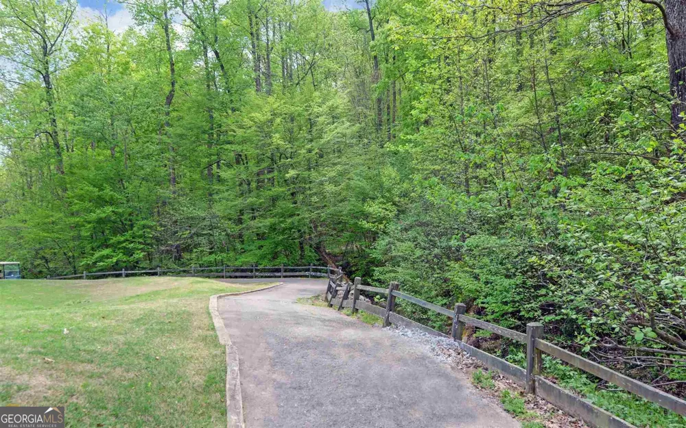 4835 Upper Berkshire RD Flowery Branch, GA 30542