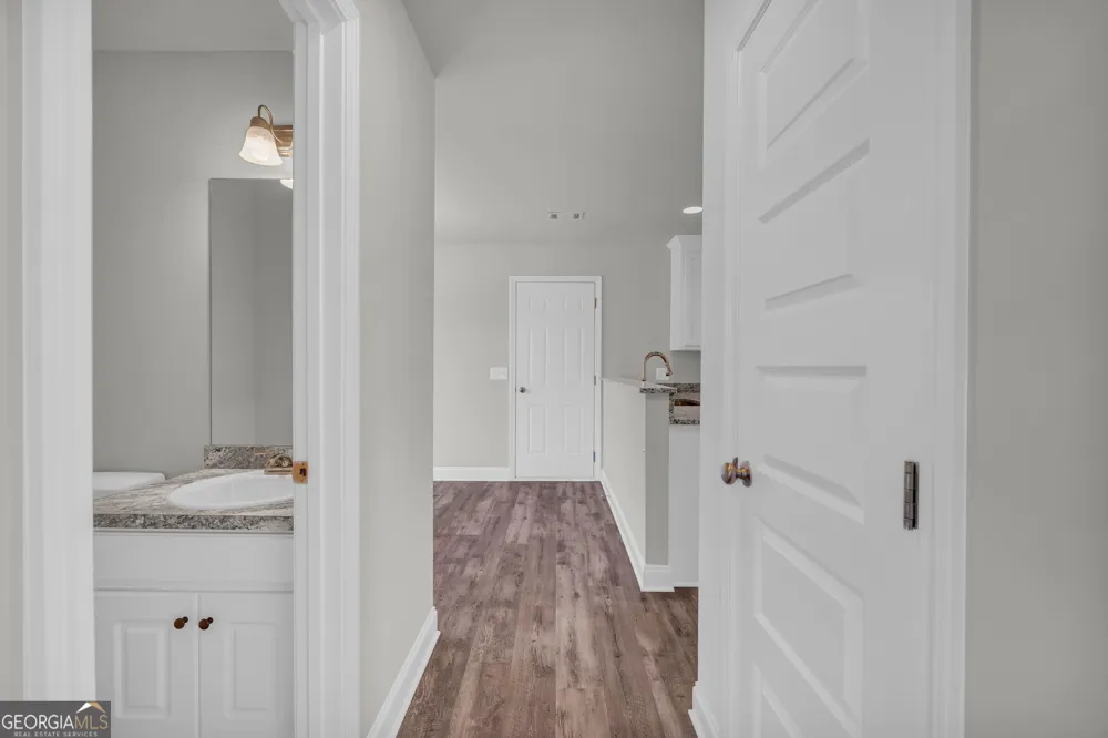 62 Sewell RD Lavonia, GA 30553