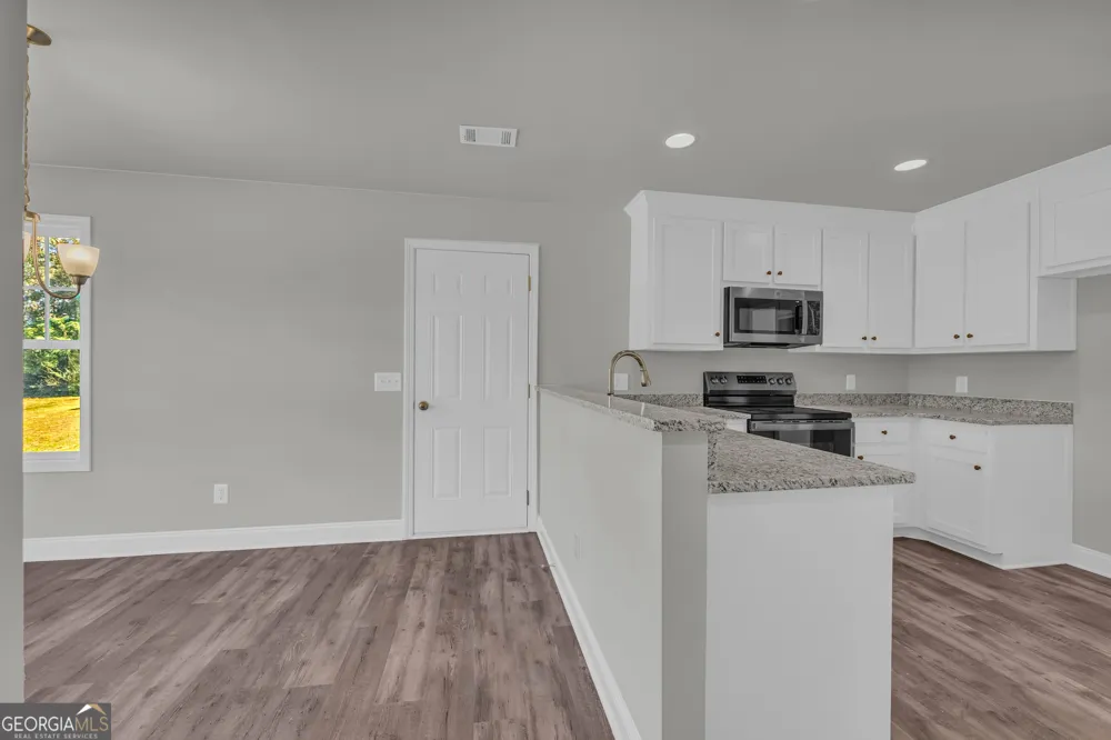 62 Sewell RD Lavonia, GA 30553