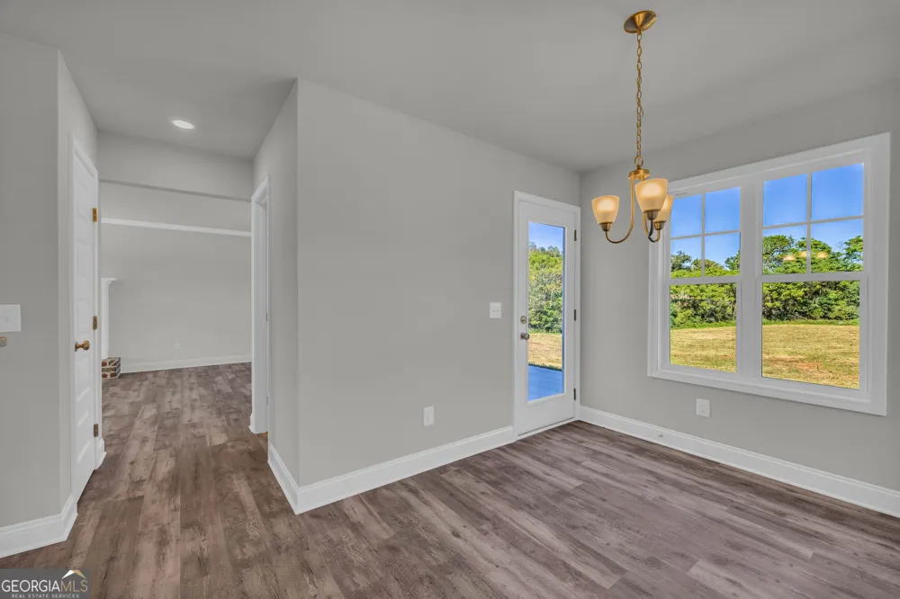 62 Sewell RD Lavonia, GA 30553