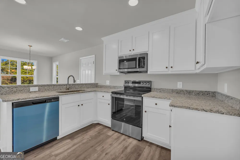 62 Sewell RD Lavonia, GA 30553