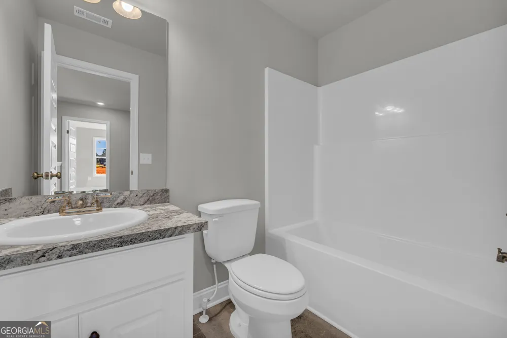 62 Sewell RD Lavonia, GA 30553