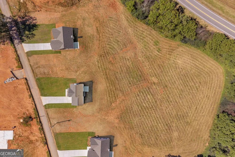 62 Sewell RD Lavonia, GA 30553
