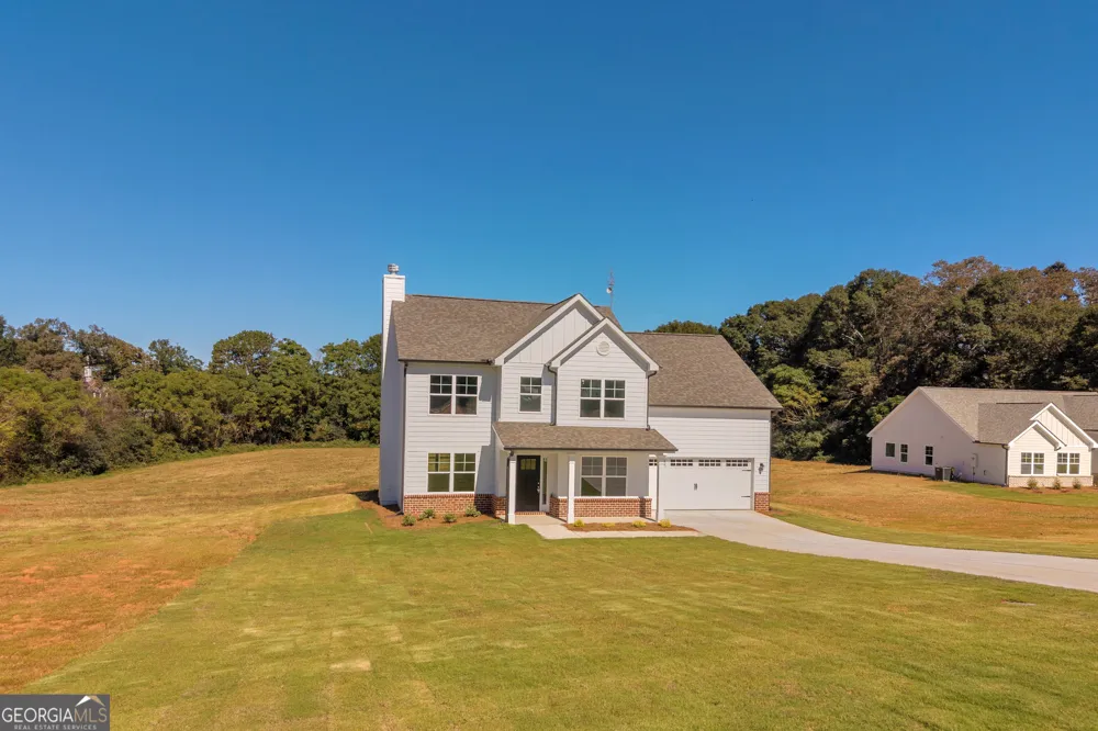 62 Sewell RD Lavonia, GA 30553