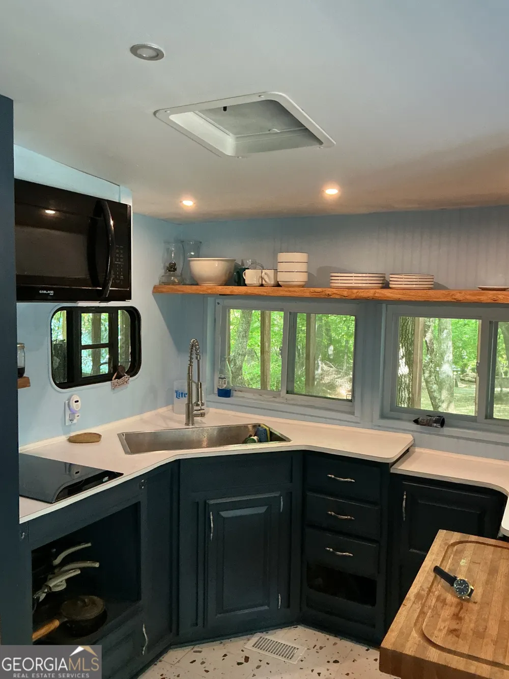 1157 Mountain Shadows DR Cleveland, GA 30528