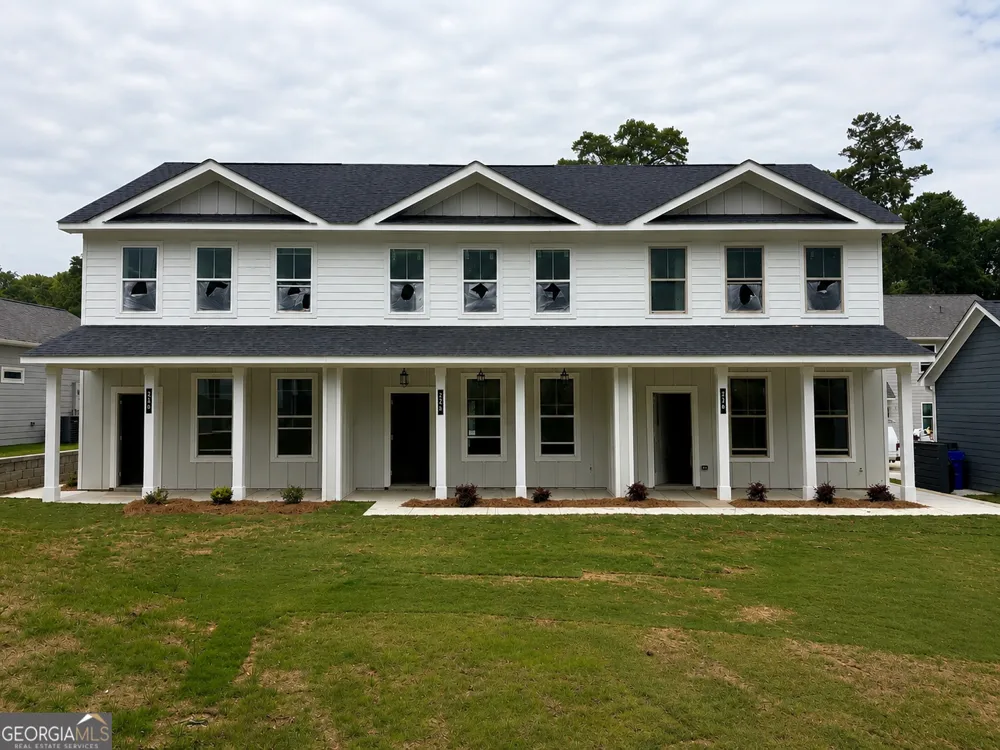 210 Maddux ST Fayetteville, GA 30214