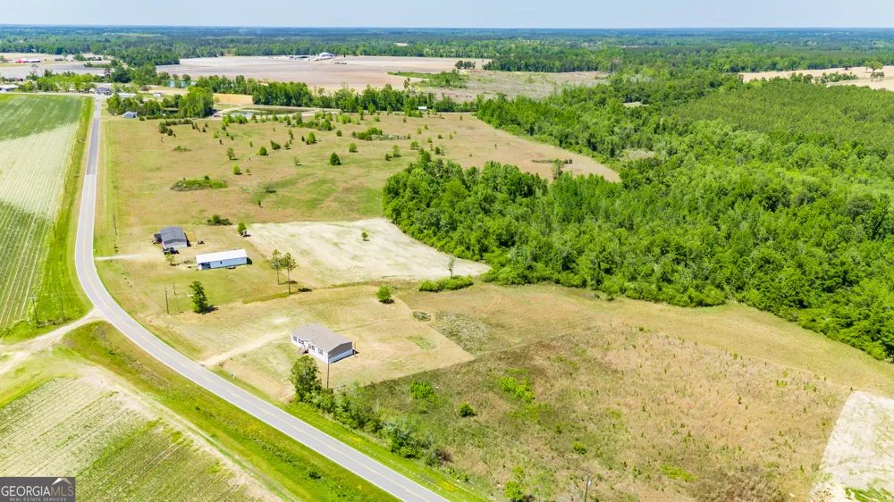 559 Evergreen Church RD Cobbtown, GA 30420