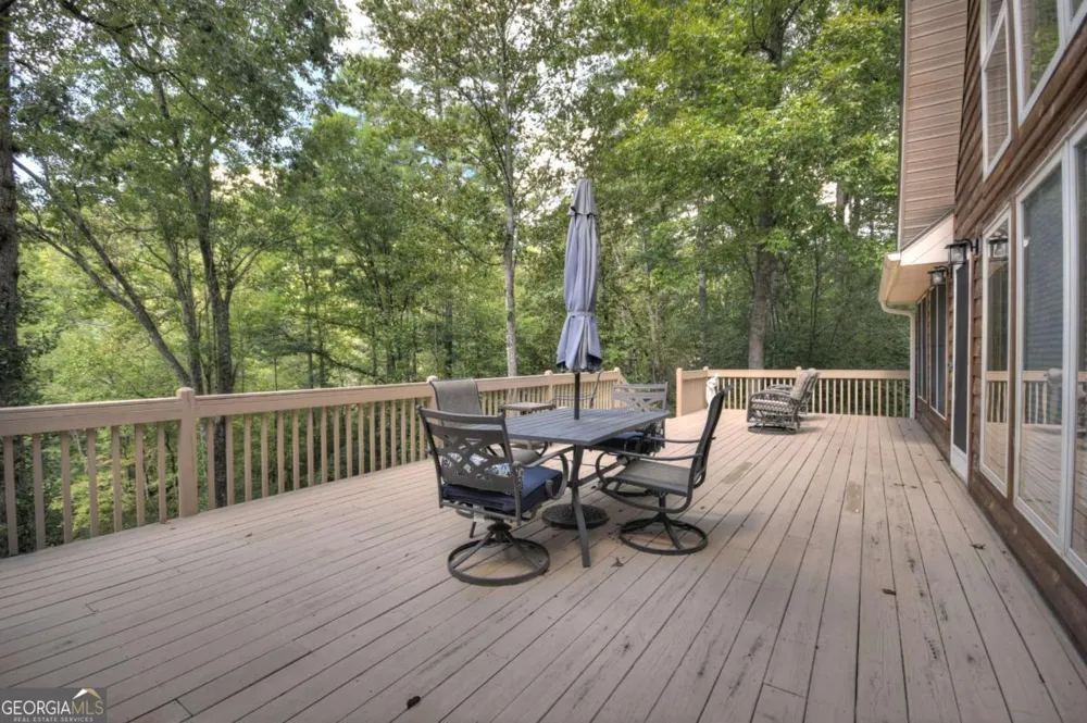 324 Cooper Creek DR Suches, GA 30572