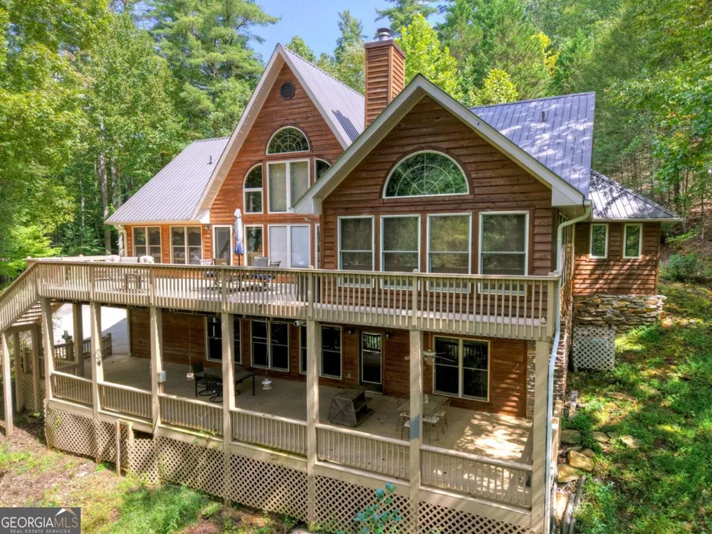 324 Cooper Creek DR Suches, GA 30572