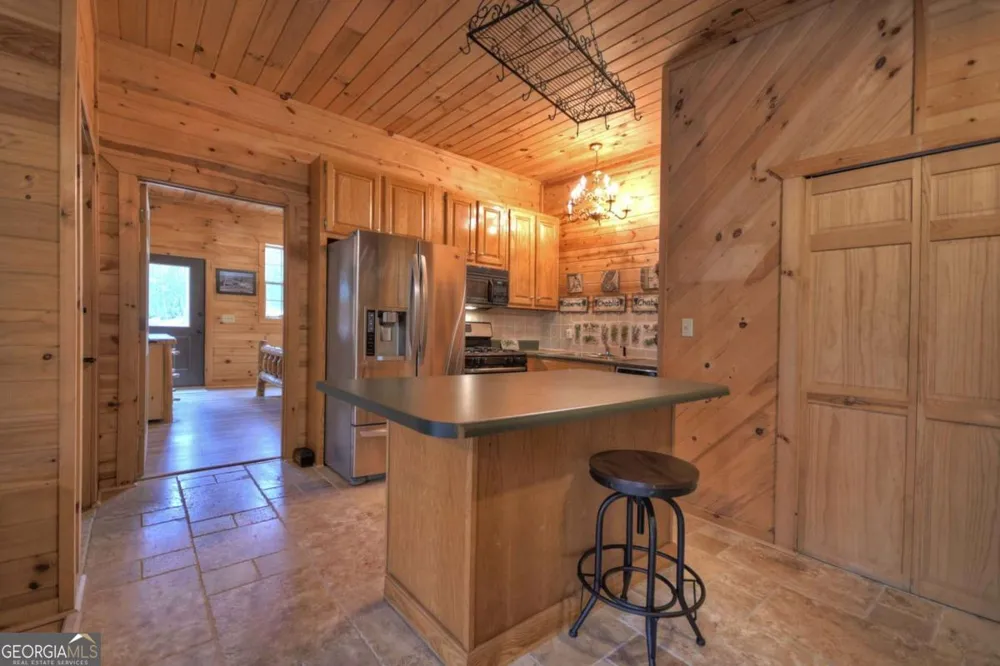 324 Cooper Creek DR Suches, GA 30572