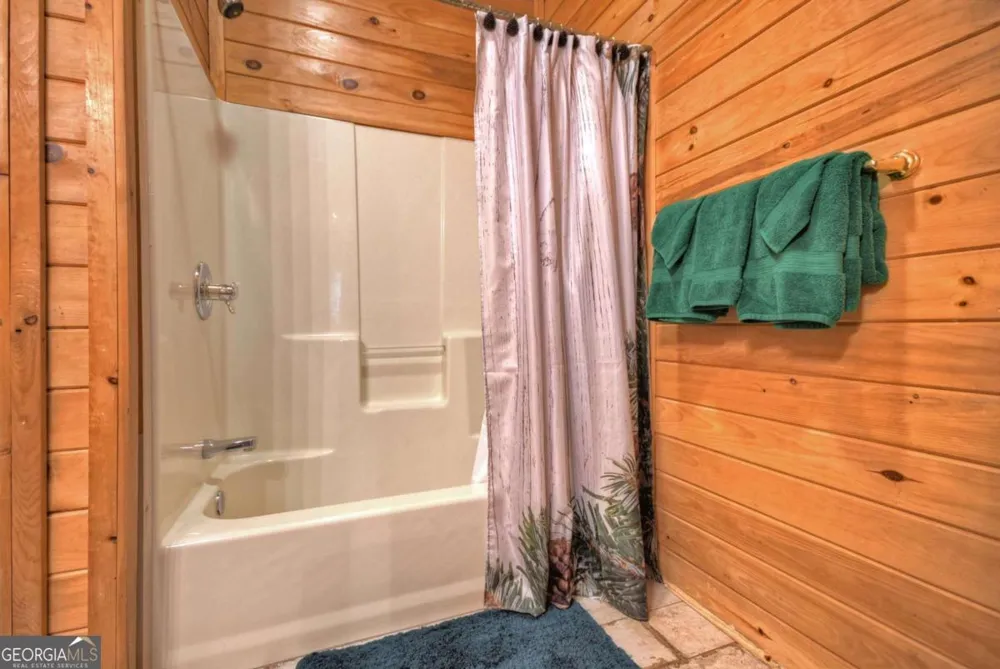 324 Cooper Creek DR Suches, GA 30572