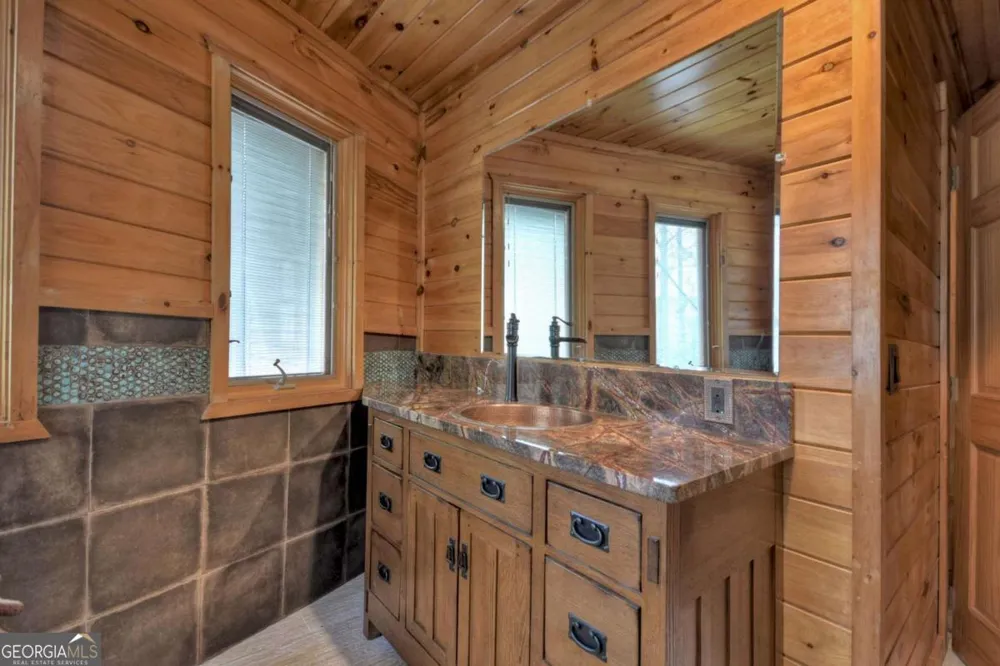 324 Cooper Creek DR Suches, GA 30572