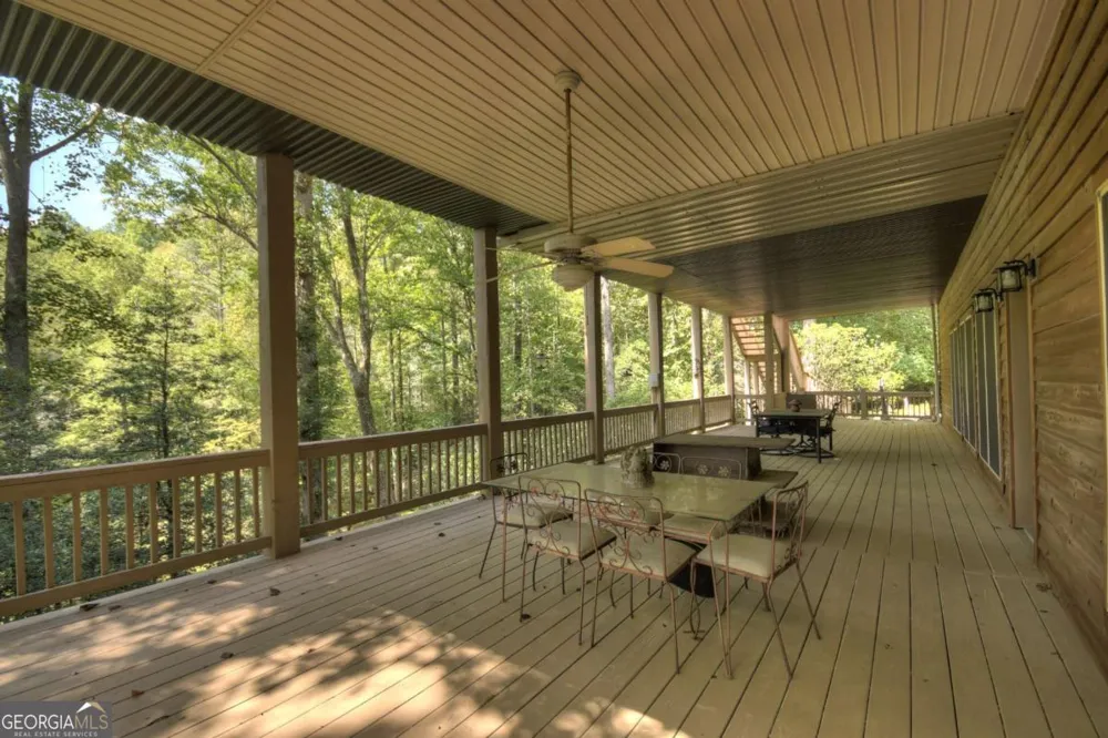 324 Cooper Creek DR Suches, GA 30572