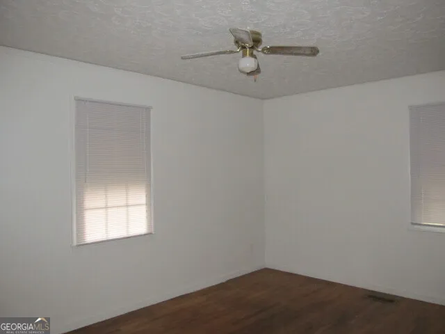 737 N Greenwood ST LaGrange, GA 30240