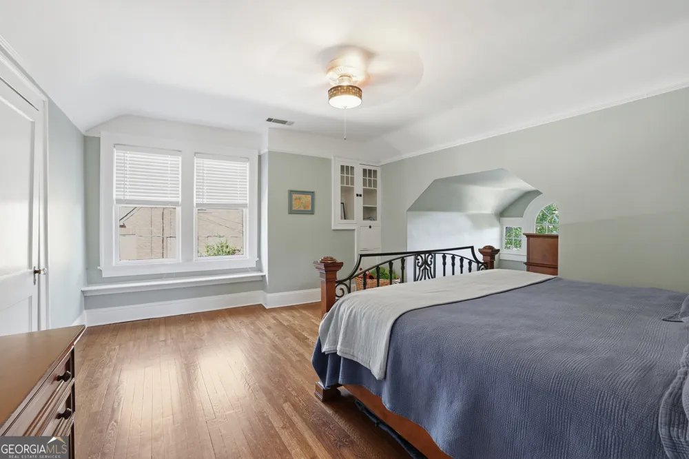 760 E Tugalo ST Toccoa, GA 30577