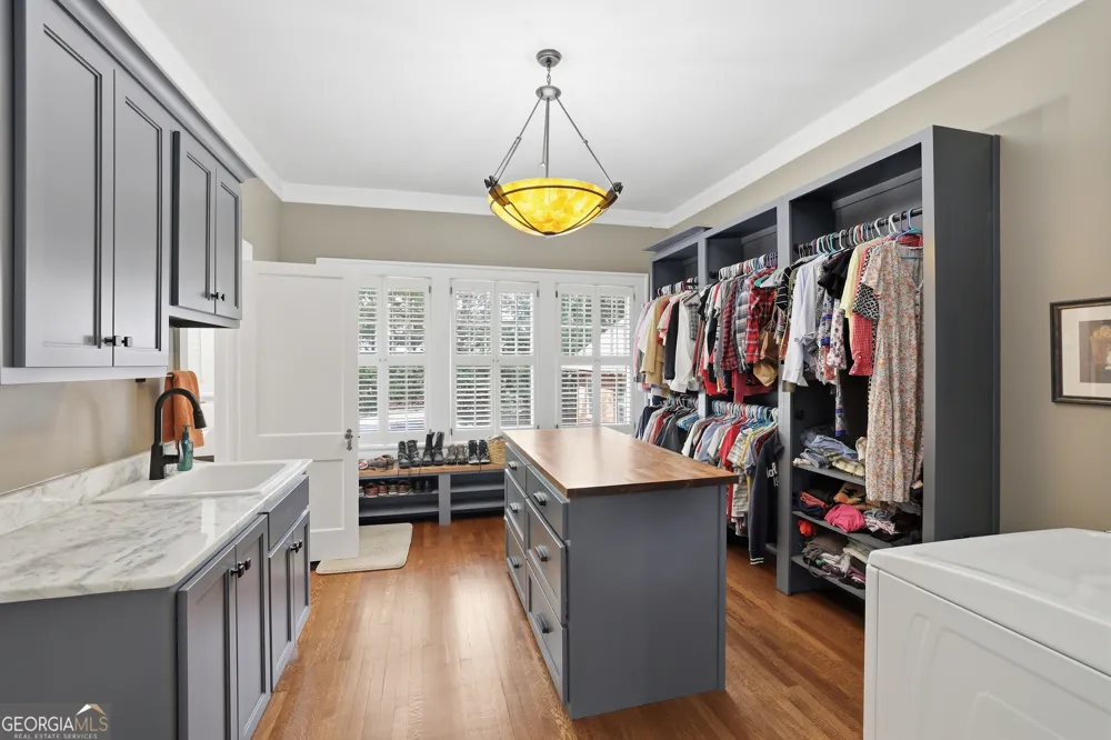 760 E Tugalo ST Toccoa, GA 30577
