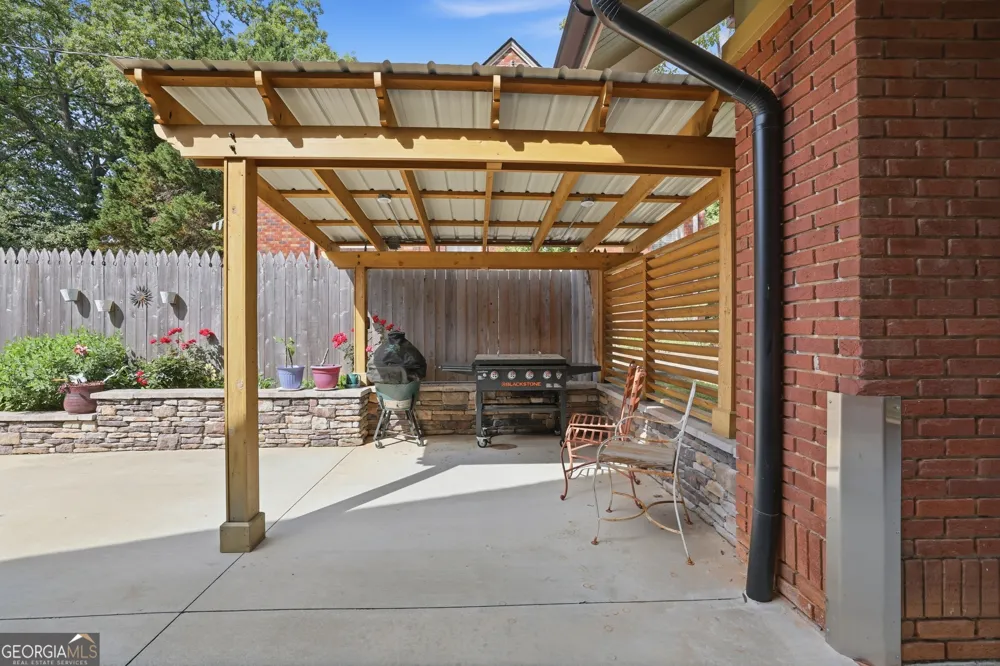 760 E Tugalo ST Toccoa, GA 30577