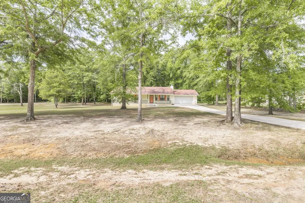 904 Robinhood RD Dublin, GA 31021