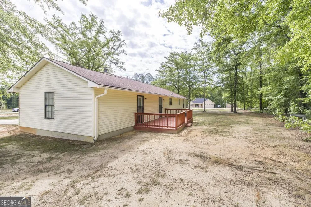 904 Robinhood RD Dublin, GA 31021