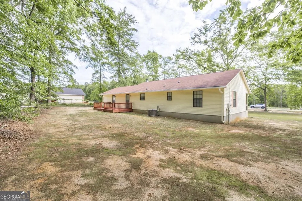 904 Robinhood RD Dublin, GA 31021