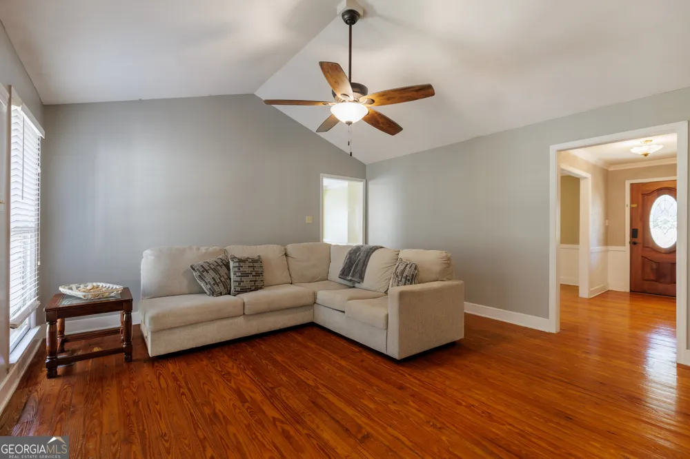 2303 S Sherwood DR Valdosta, GA 31602